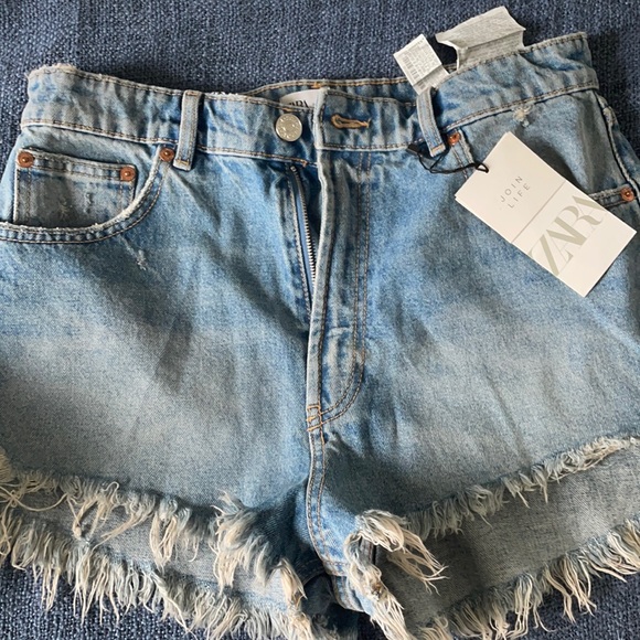 NWT Zara Denim Shorts - Picture 1 of 3